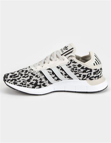 adidas retro run leopard